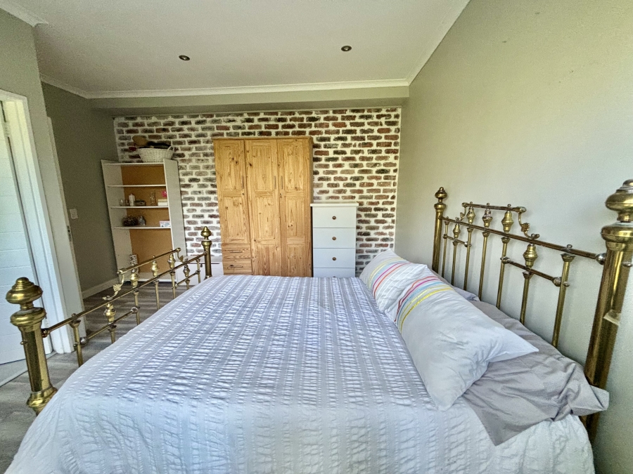 4 Bedroom Property for Sale in Vierlanden Western Cape
